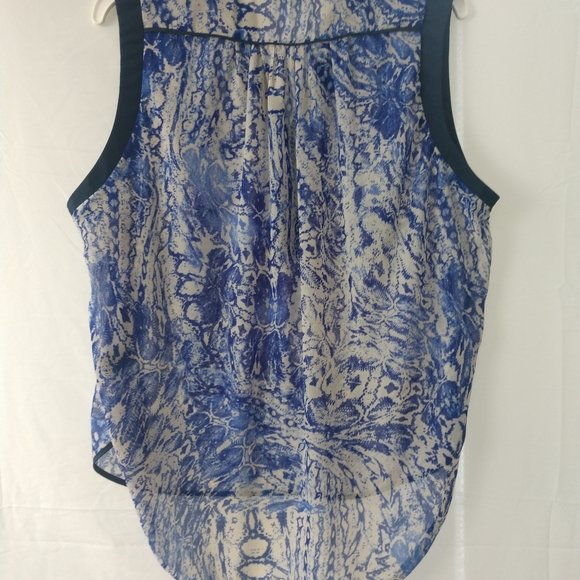 Arc & Co top - Picture 2 of 3